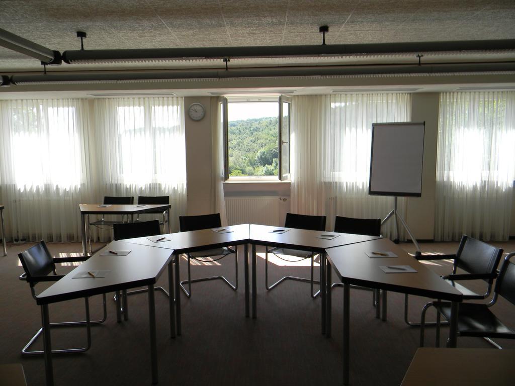 Hotel Landgut Burg Gmbh Вайнщад Екстериор снимка